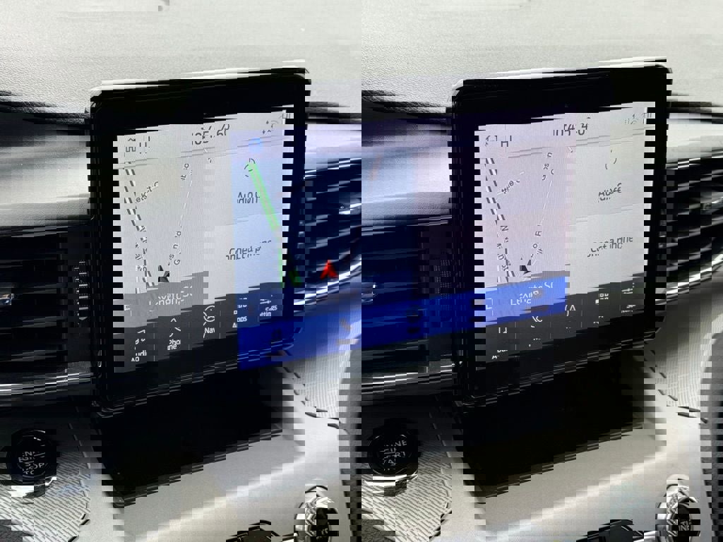 Certified 2022 Ford Explorer XLT w/ Equipment Group 202A image 26