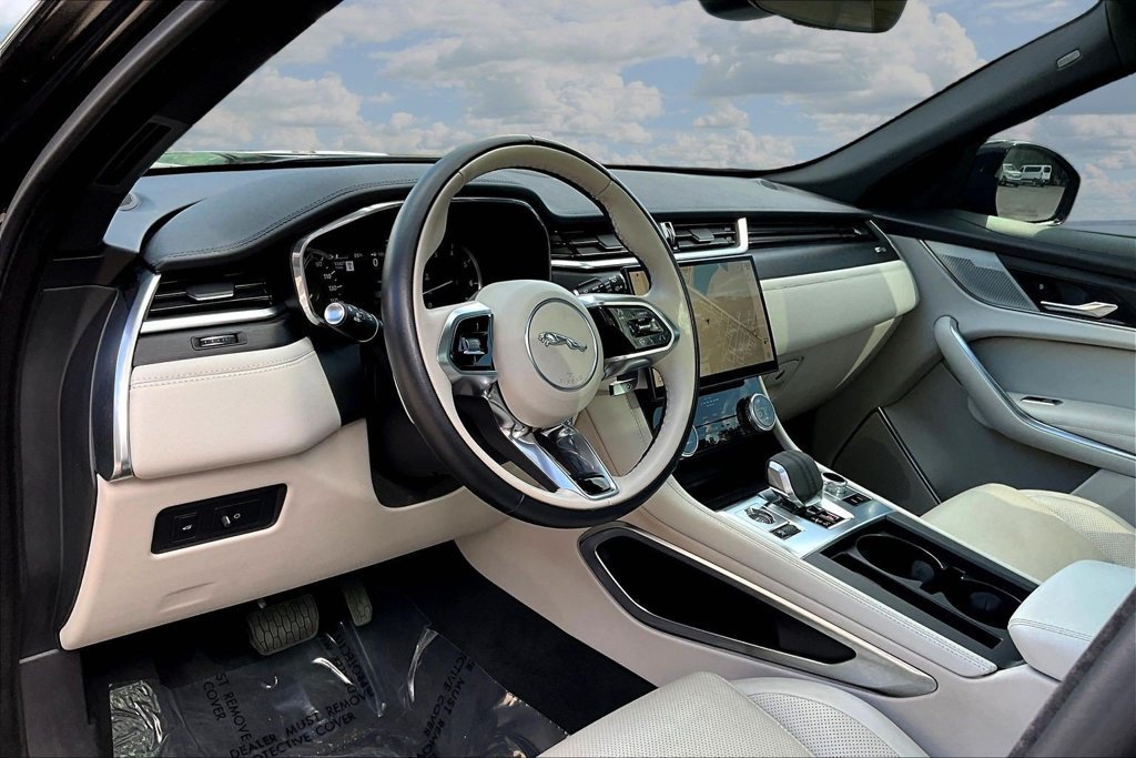 Used 2023 Jaguar F-PACE S AWD/4WD image 18