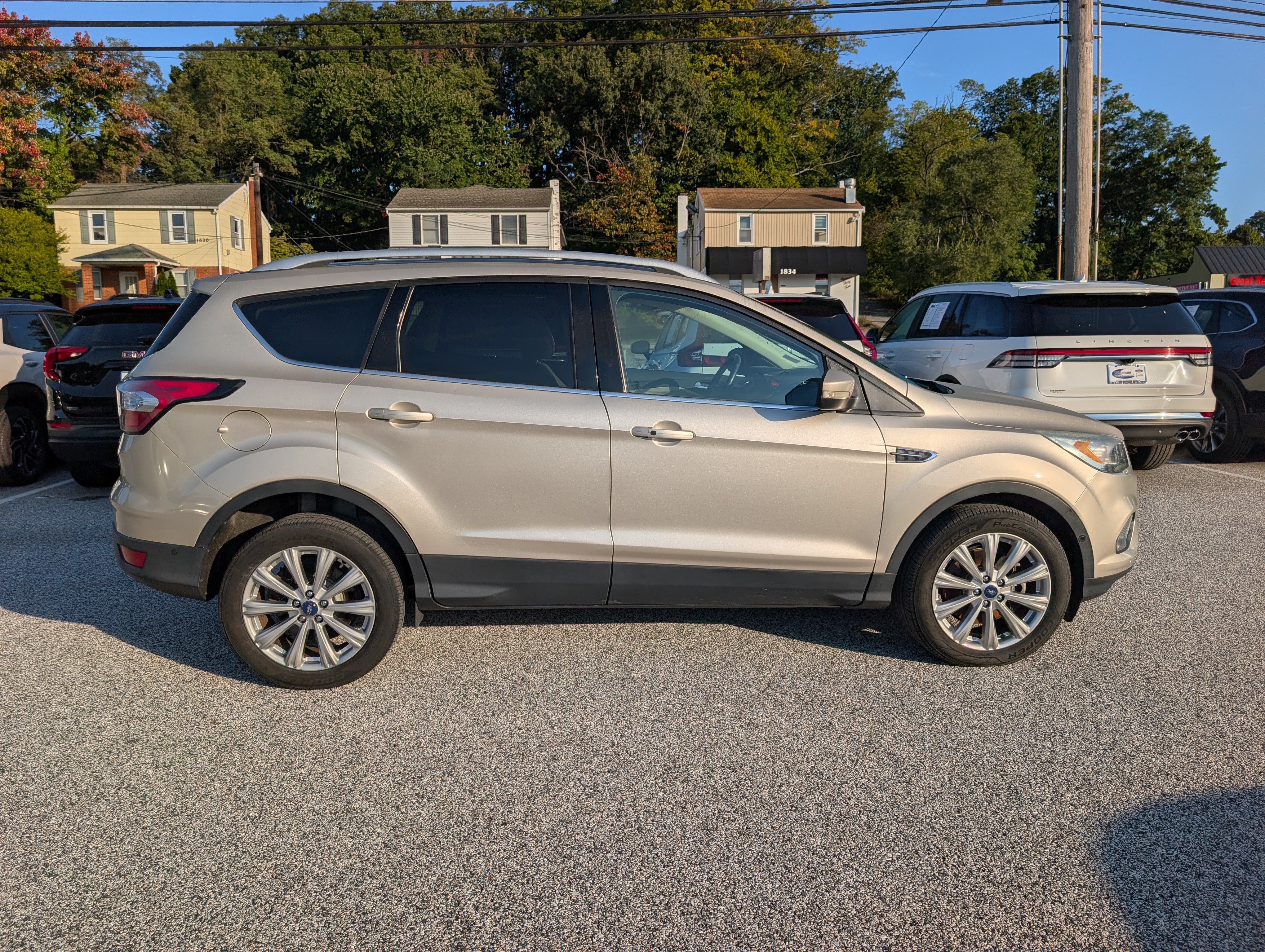 Certified 2017 Ford Escape Titanium w/ Equipment Group 301A AWD/4WD image 8