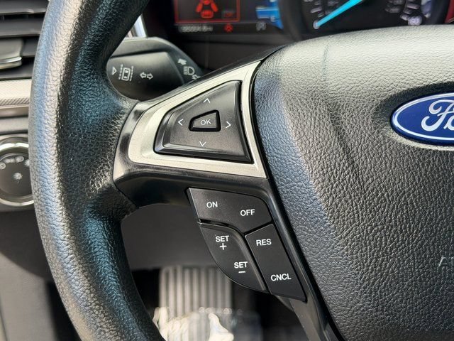 Certified 2020 Ford Fusion SE FWD image 32