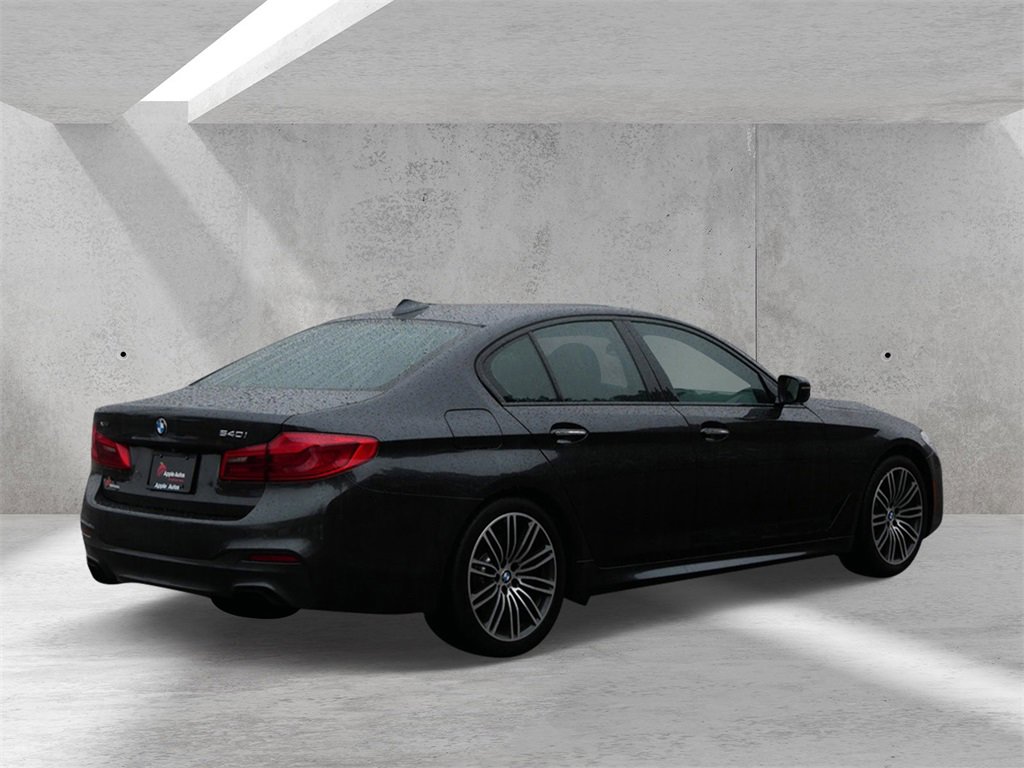 Used 2018 BMW 540i xDrive image 3