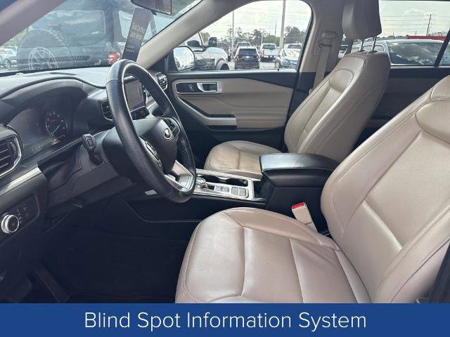 Certified 2022 Ford Explorer XLT w/ Equipment Group 202A image 8
