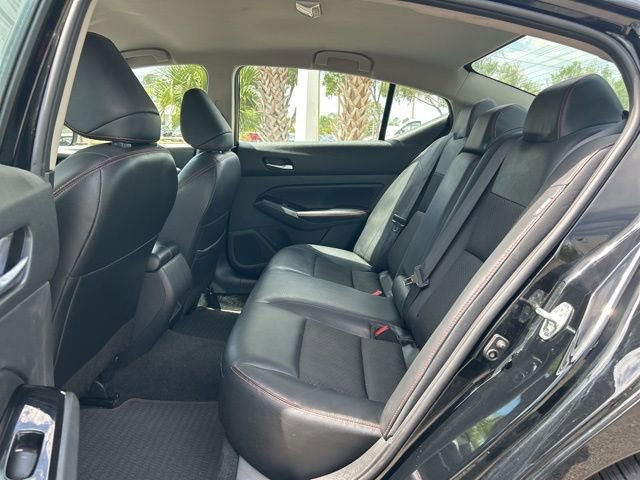 Used 2024 Nissan Altima 2.5 SR FWD image 12