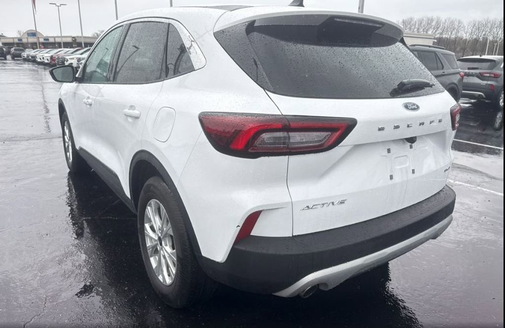 Certified 2023 Ford Escape Active AWD/4WD image 6