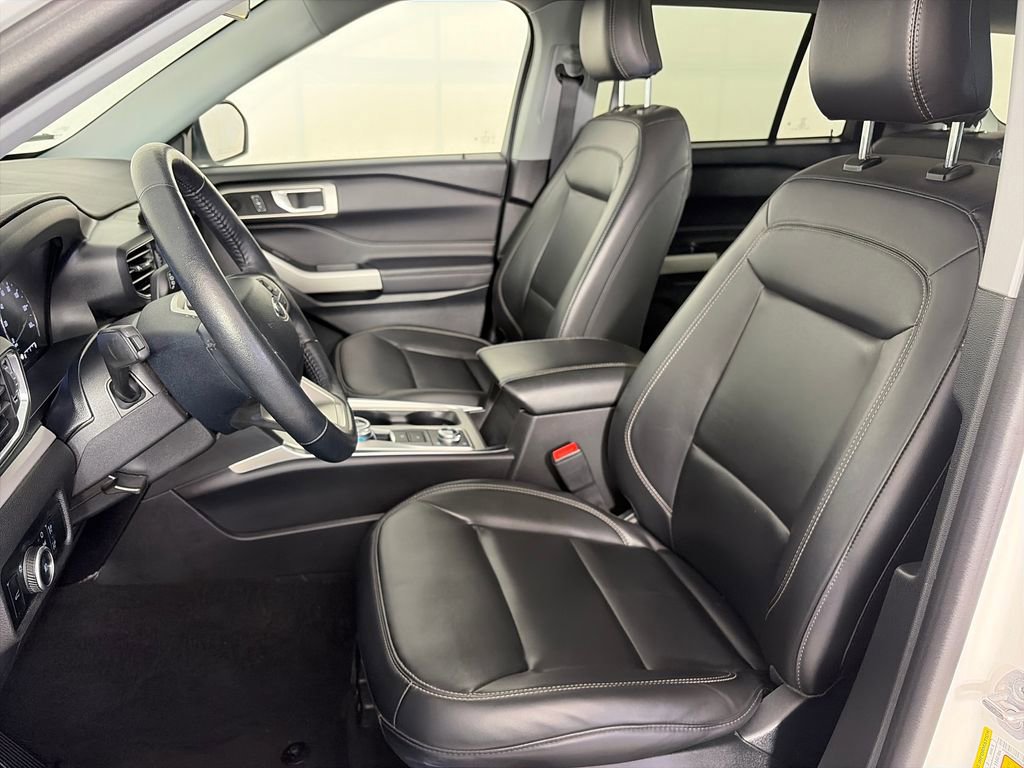 Certified 2024 Ford Explorer XLT w/ Equipment Group 202A image 11