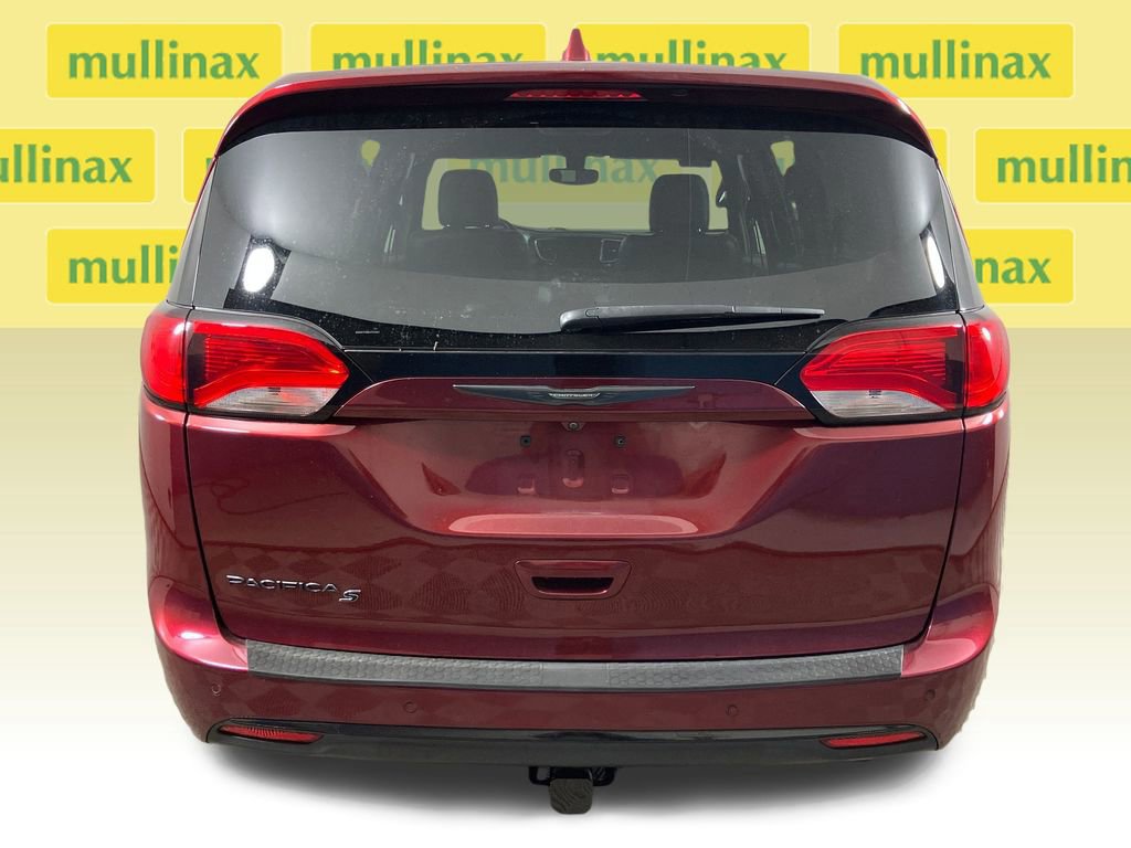 Used 2020 Chrysler Pacifica Touring w/ S Appearance Package image 4