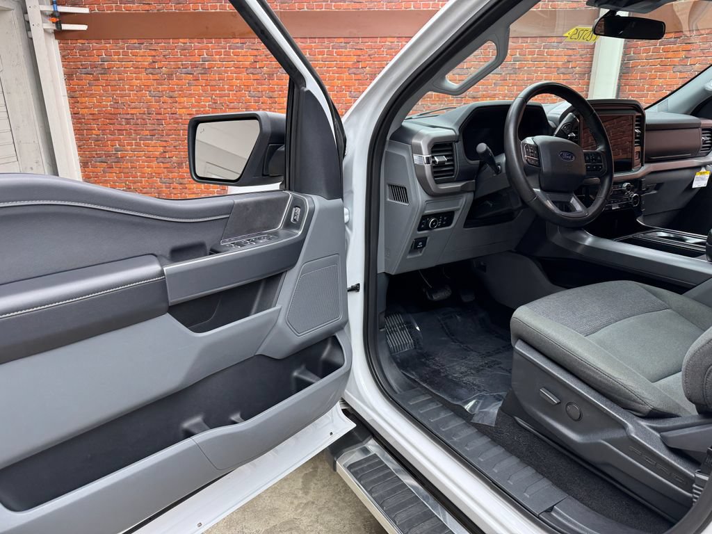 Certified 2025 Ford F150 XLT w/ Equipment Group 301A Standard AWD/4WD image 9
