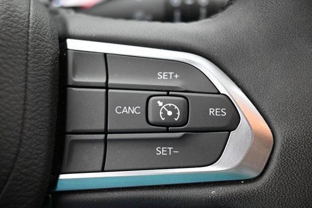 Used 2024 Jeep Compass Latitude AWD/4WD image 16