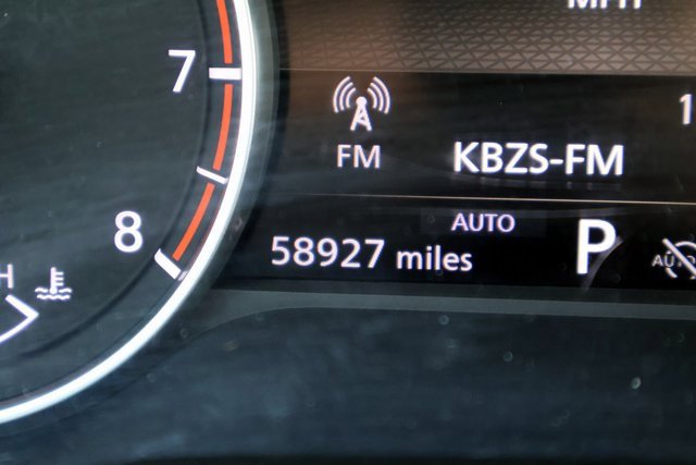 Used 2024 Nissan Rogue SV image 34