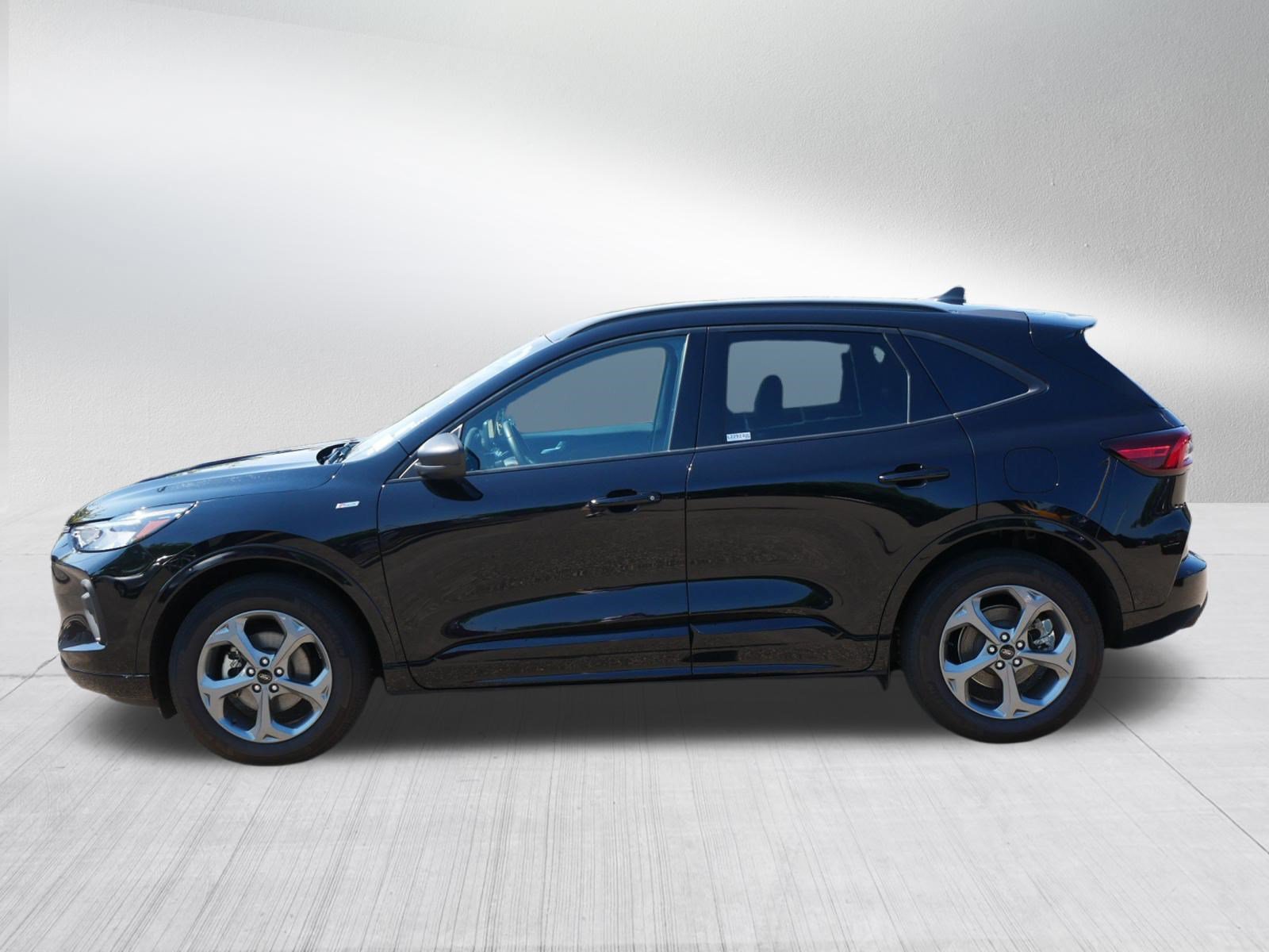 Certified 2024 Ford Escape ST-Line AWD/4WD image 4