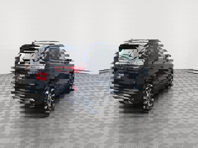 Certified 2024 Ford Escape Platinum image 6