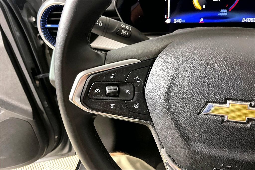 Used 2025 Chevrolet Trax LT w/ LT Convenience Package FWD image 14