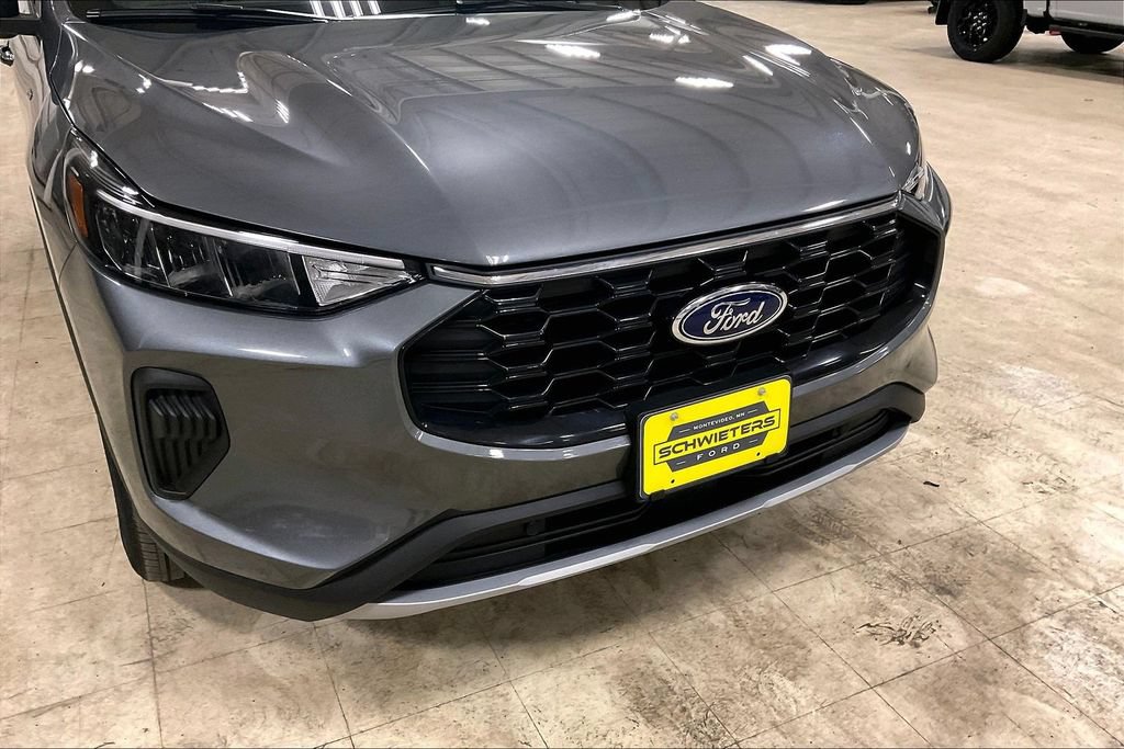 Certified 2025 Ford Escape ST-Line AWD/4WD image 28