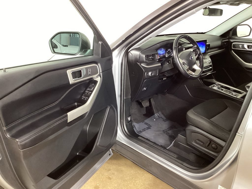 Certified 2022 Ford Explorer XLT AWD/4WD image 11