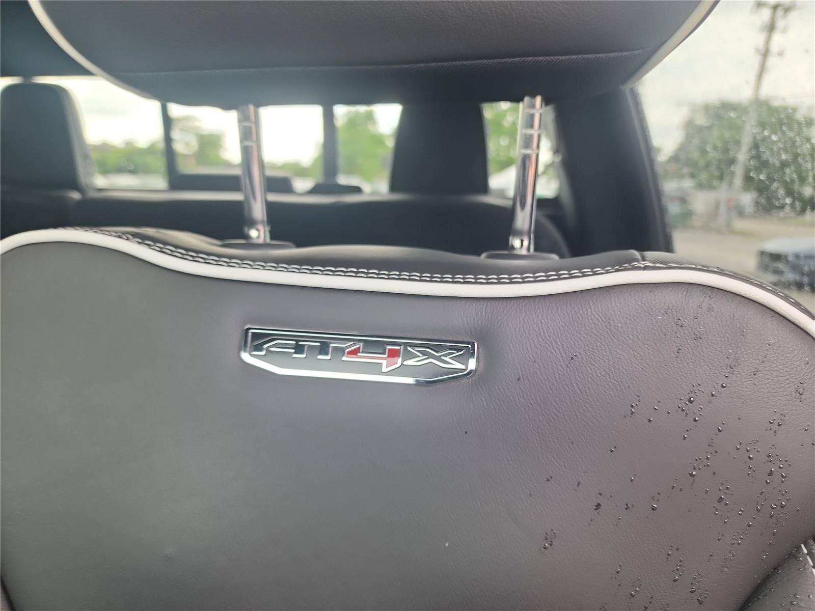 Used 2025 GMC Sierra 2500 AT4X w/ AT4X AEV Edition AWD/4WD image 23