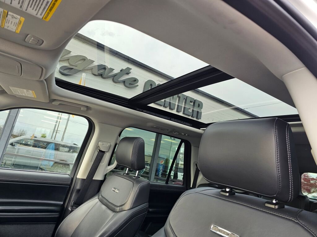 Certified 2025 Ford Expedition Max Platinum image 20