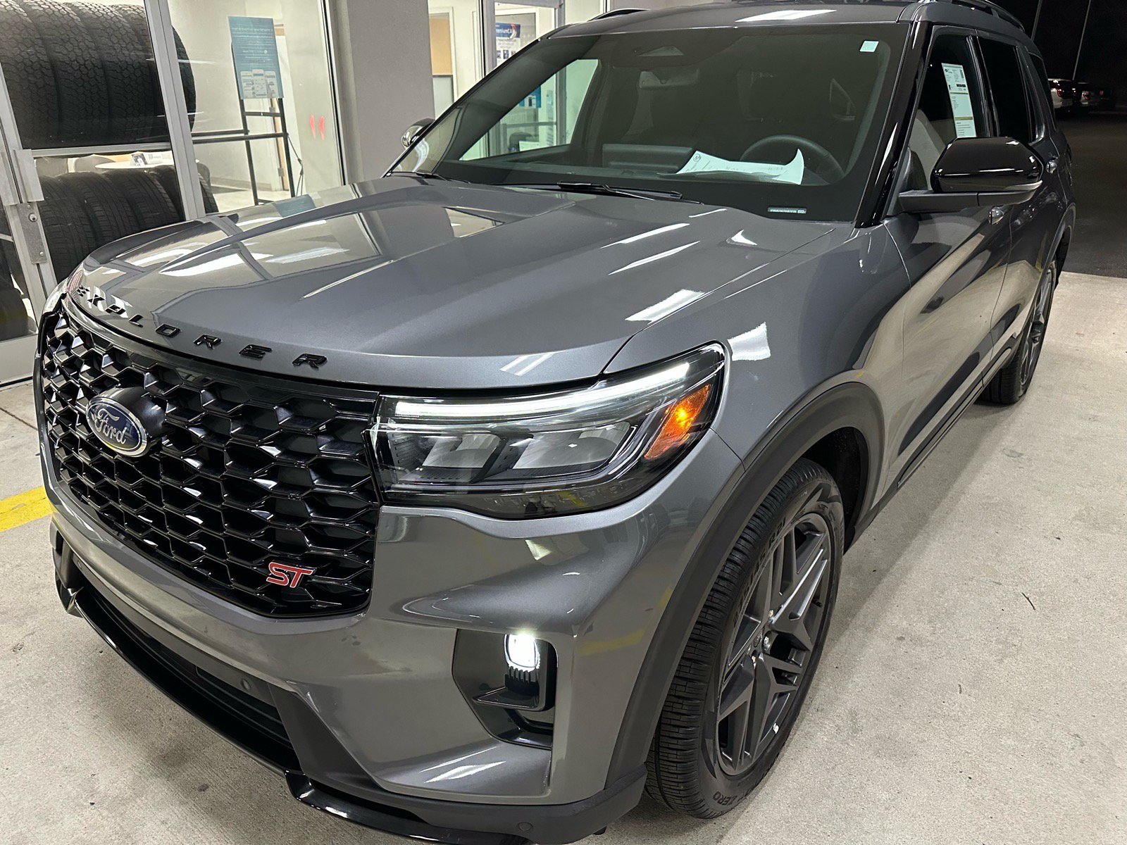 Certified 2025 Ford Explorer ST RWD image 3