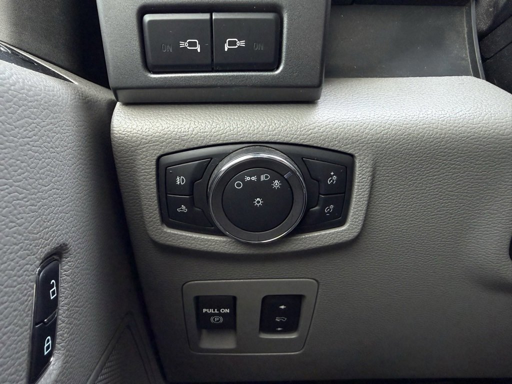 Certified 2019 Ford F150 XLT w/ Equipment Group 302A Luxury image 13