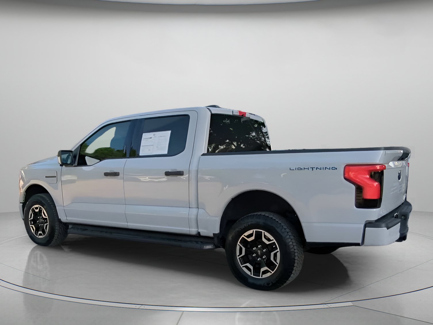 Certified 2023 Ford F150 Lightning XLT AWD/4WD image 19