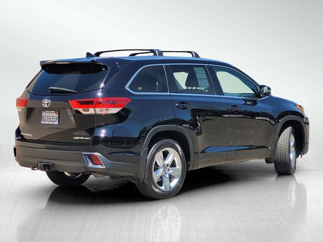 Used 2018 Toyota Highlander Limited AWD/4WD image 4