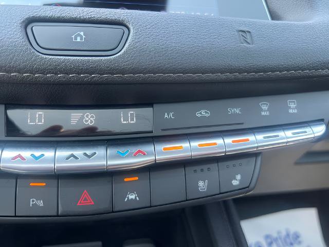 Used 2020 Cadillac XT4 Premium Luxury AWD/4WD image 32
