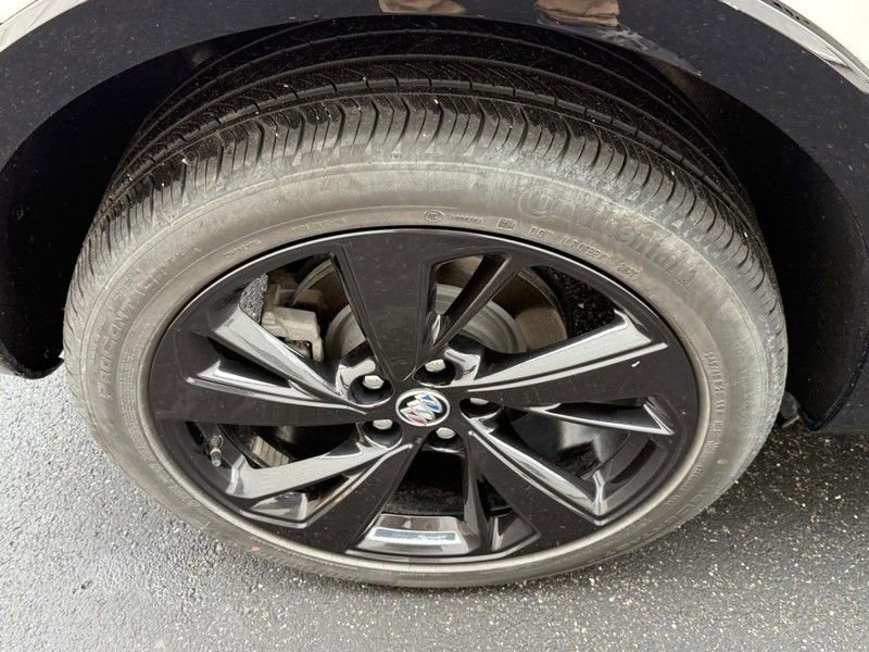Used 2023 Buick Envision Essence w/ Sport Touring Package image 8