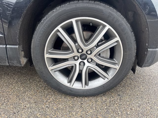 Certified 2024 Ford Edge Titanium w/ Equipment Group 301A AWD/4WD image 19