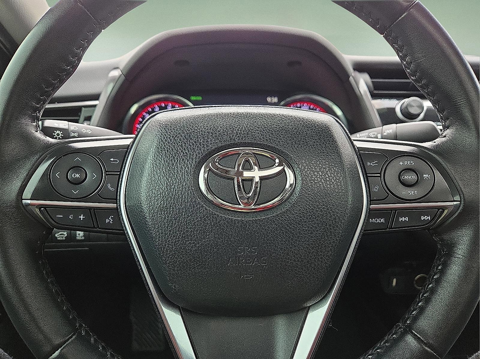 Used 2020 Toyota Camry XSE image 24