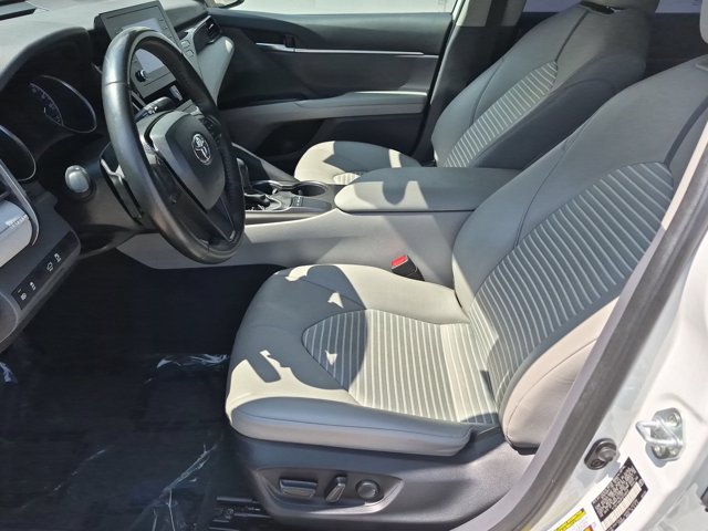 Used 2023 Toyota Camry SE FWD image 15