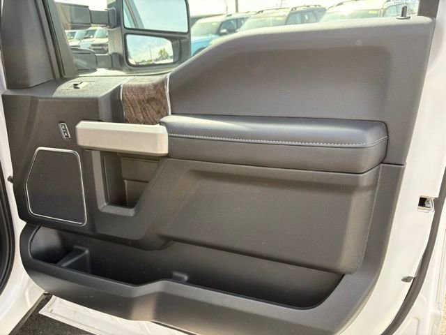 Certified 2019 Ford F250 Lariat w/ Lariat Ultimate Package AWD/4WD image 41