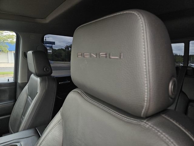 Used 2021 GMC Sierra 2500 Denali w/ Denali Black Diamond Edition AWD/4WD image 41