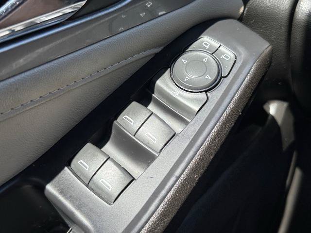 Used 2022 Chevrolet Traverse LS w/ Midnight/Sport Edition FWD image 16