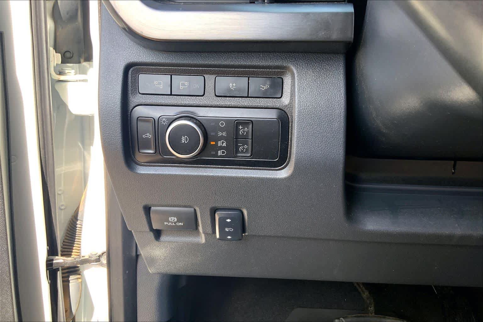 Certified 2024 Ford F350 Lariat w/ Lariat Ultimate Package AWD/4WD image 36