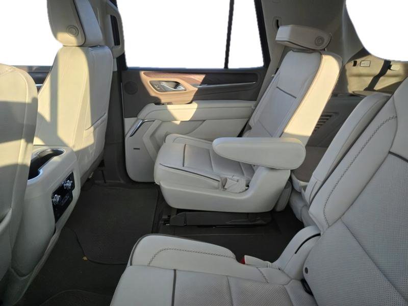 Used 2023 GMC Yukon Denali image 8