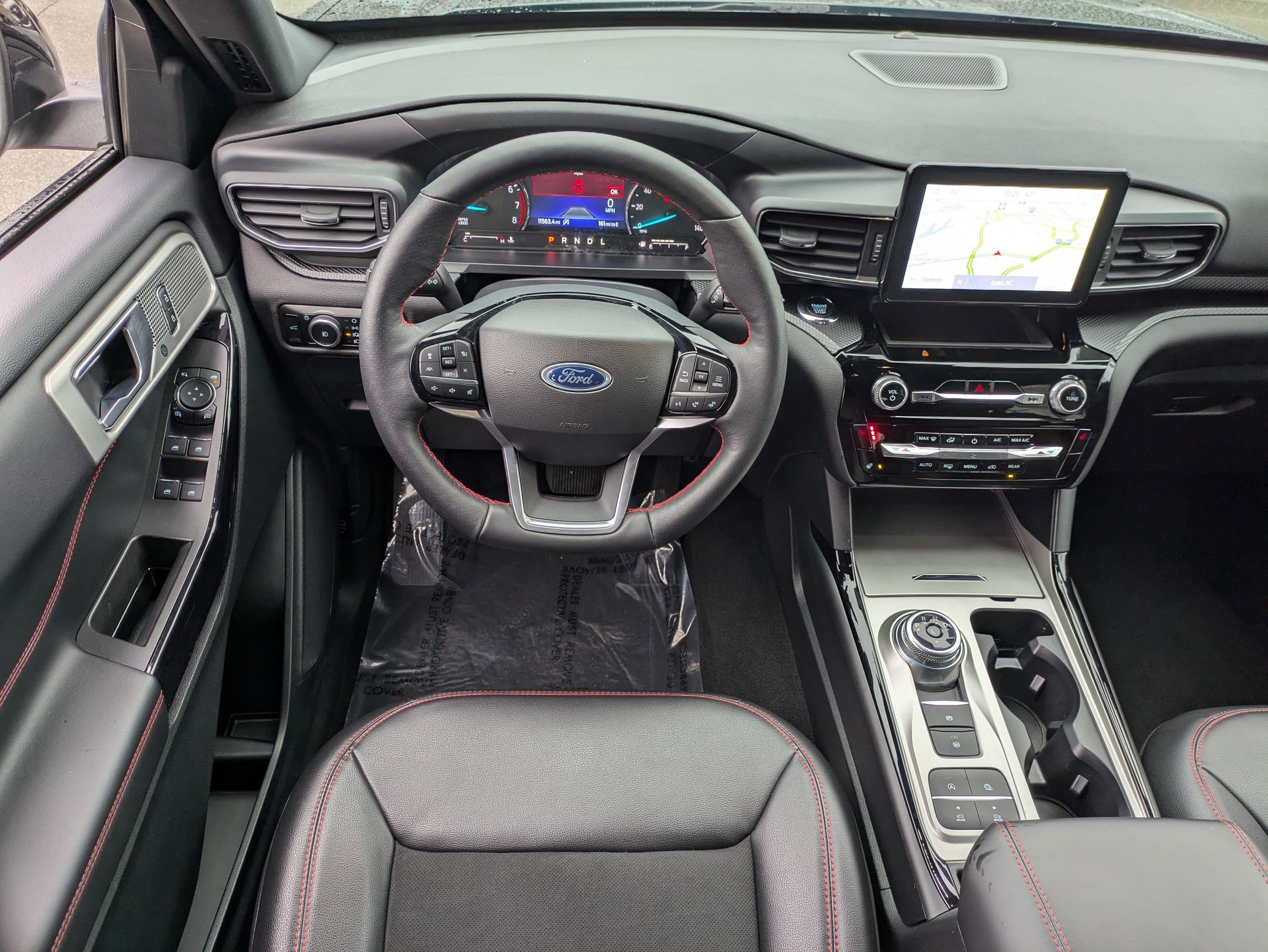 Certified 2024 Ford Explorer ST-Line w/ Class IV Trailer Tow Package image 34