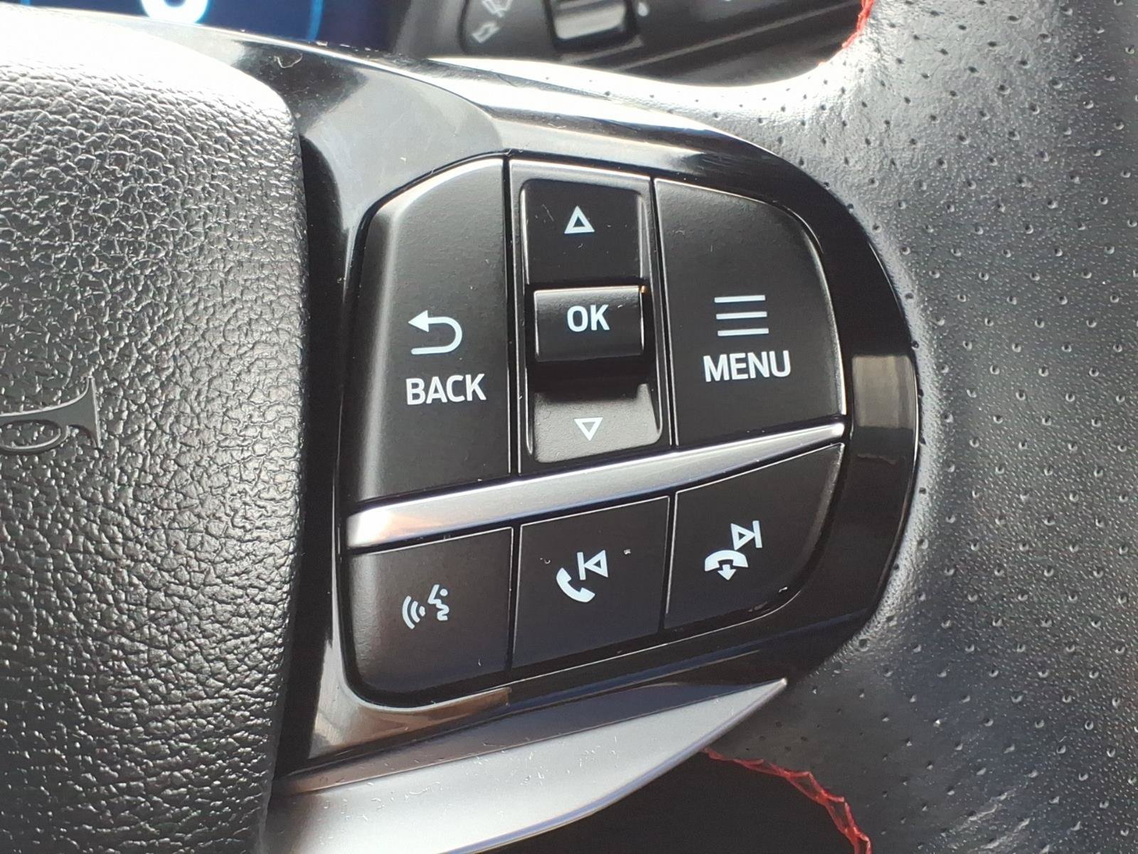 Certified 2025 Ford Explorer ST-Line w/ Premium Package AWD/4WD image 15