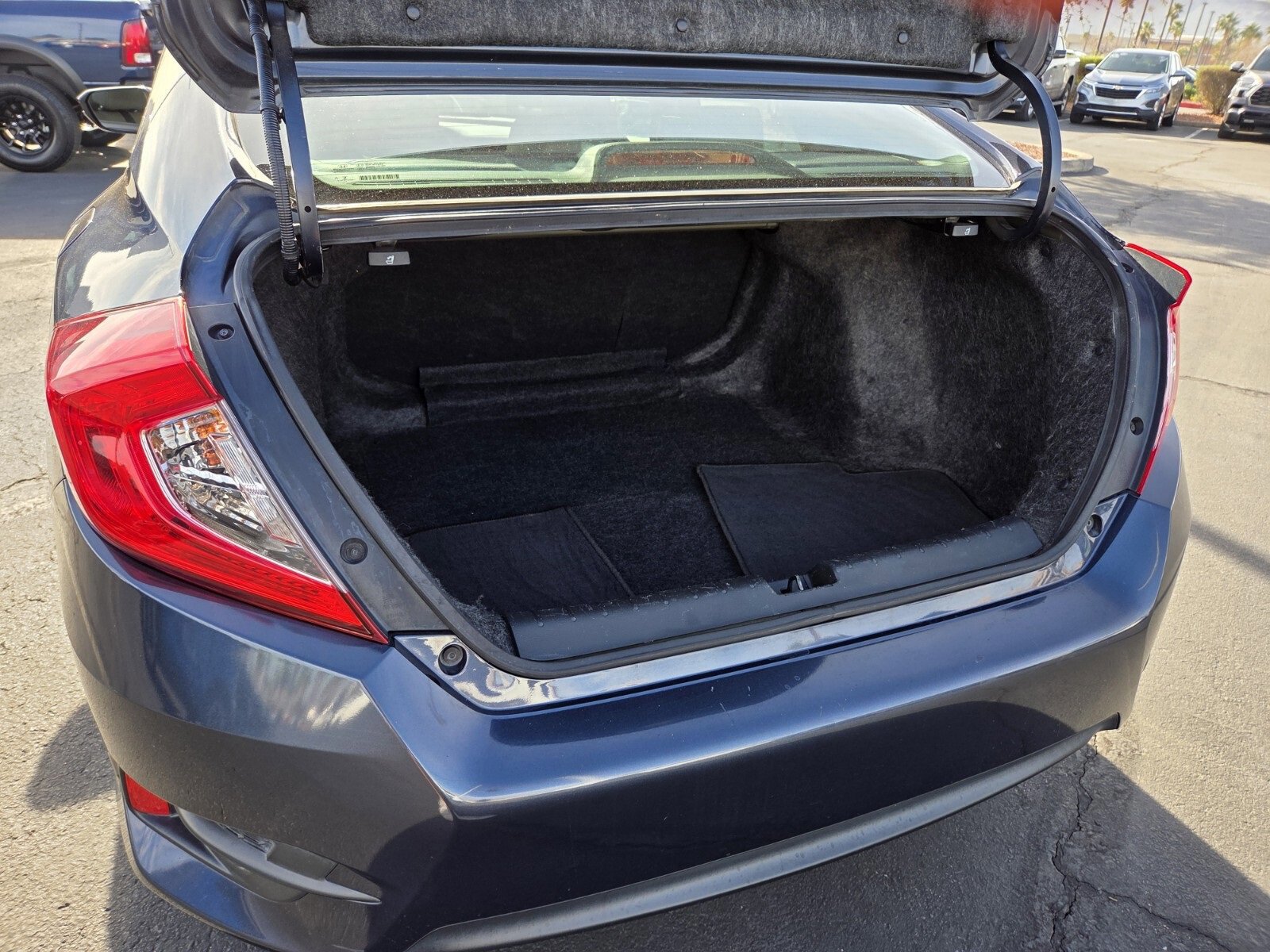 Used 2017 Honda Civic EX-L image 14