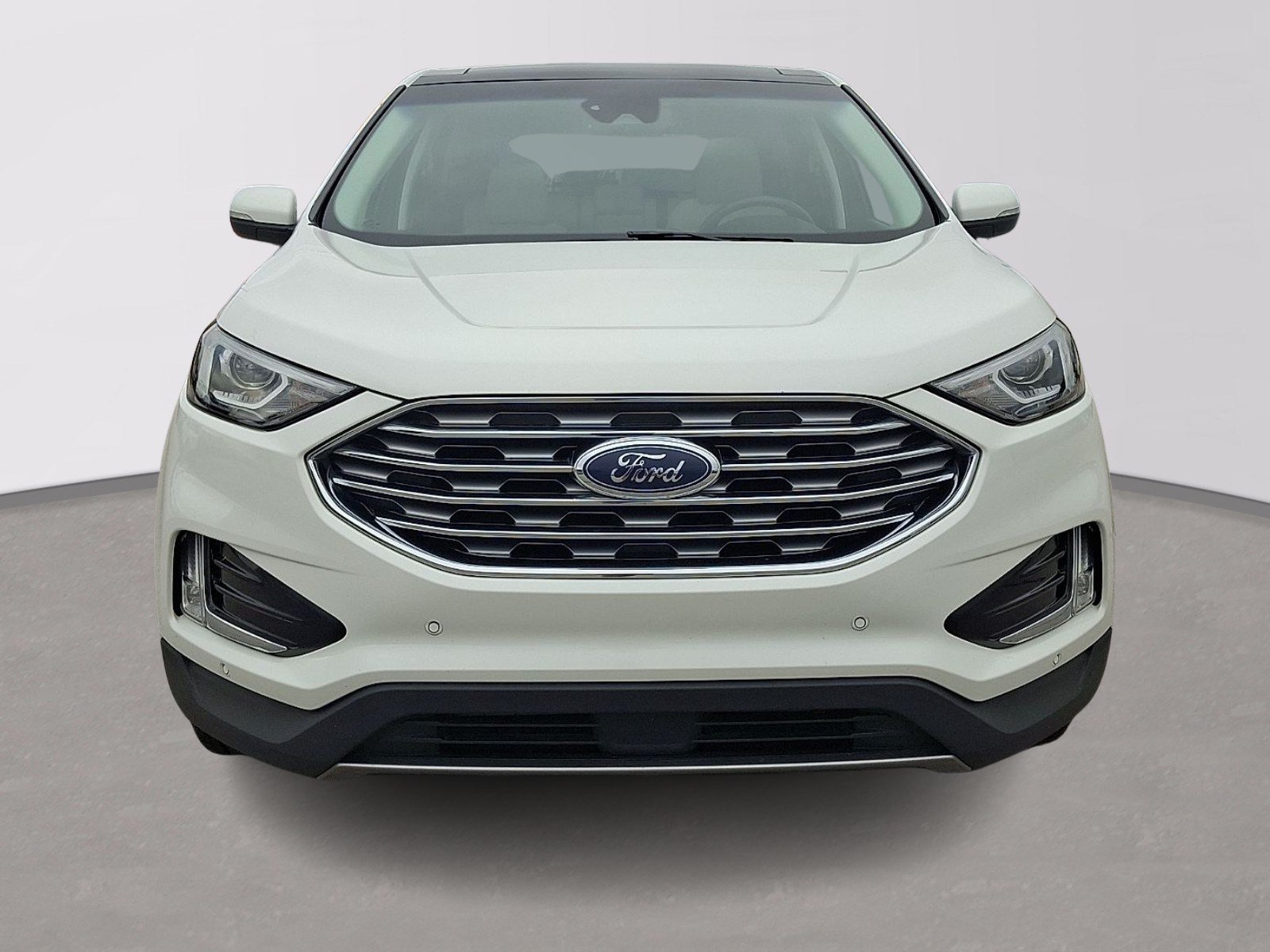 Certified 2020 Ford Edge Titanium FWD image 2