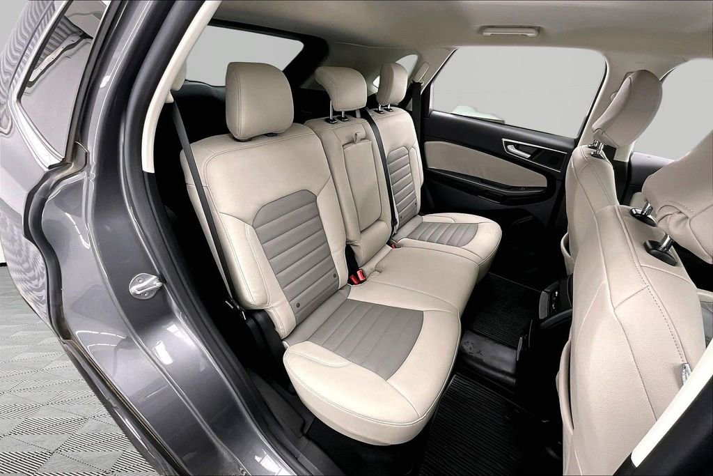 Certified 2022 Ford Edge SEL w/ Sport Appearance Package AWD/4WD image 27