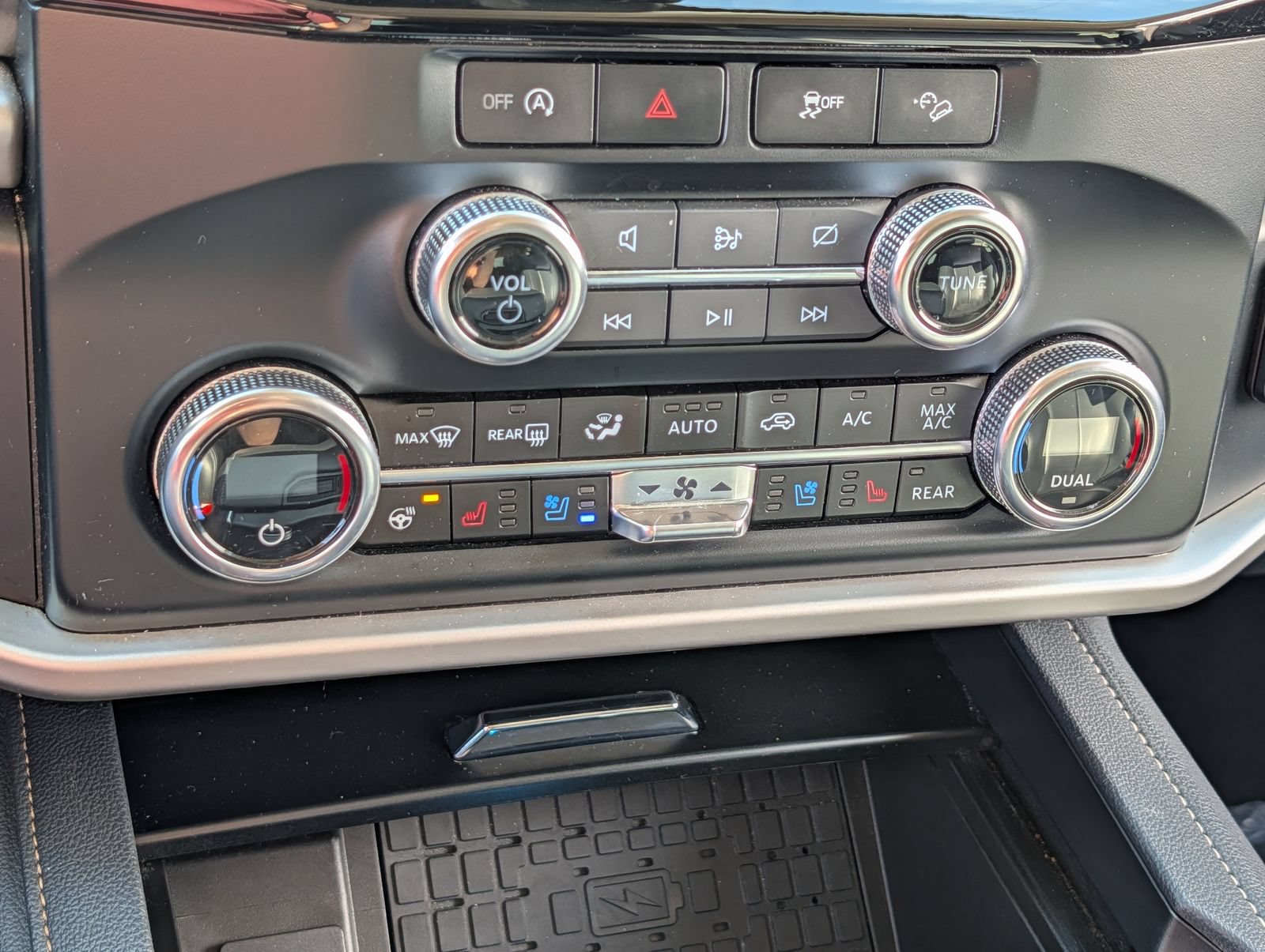 Certified 2024 Ford Expedition XLT AWD/4WD image 29