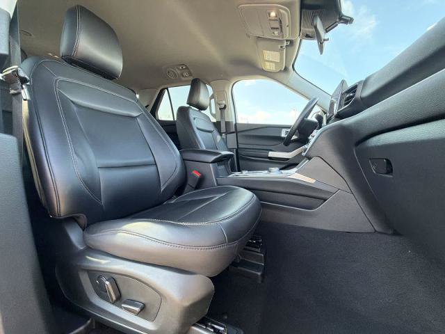 Certified 2023 Ford Explorer XLT w/ Equipment Group 202A AWD/4WD image 21