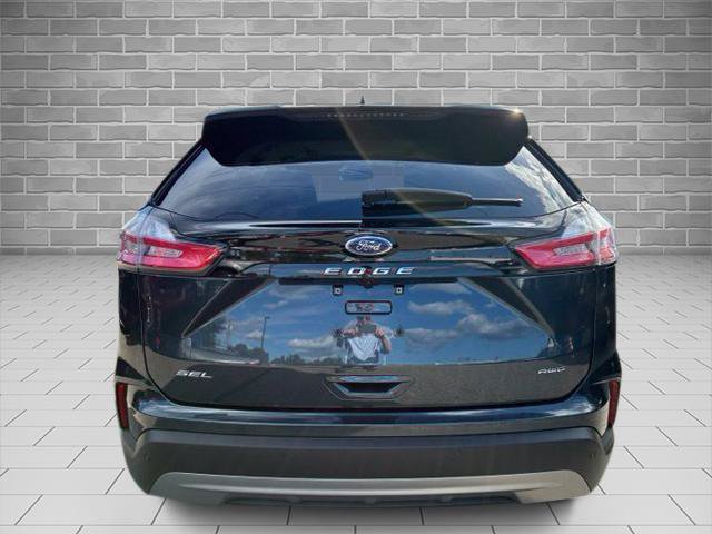 Certified 2024 Ford Edge SEL w/ Convenience Package AWD/4WD image 4