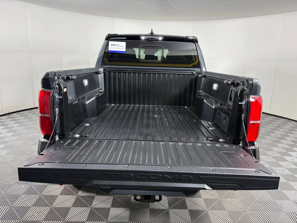 Used 2025 Toyota Tacoma TRD Pro image 31