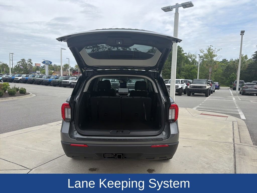 Certified 2026 Ford Explorer Active image 7