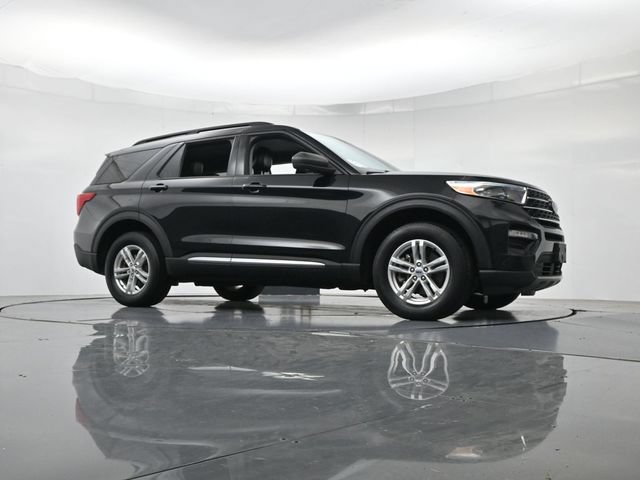Certified 2023 Ford Explorer XLT w/ Equipment Group 202A AWD/4WD image 37