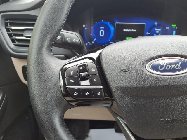 Certified 2022 Ford Escape Titanium FWD image 14