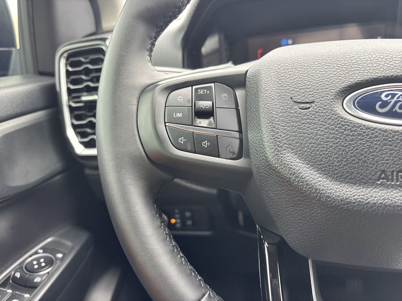 Certified 2024 Ford Ranger XLT image 32