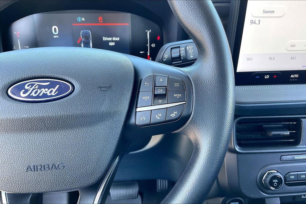 Certified 2025 Ford Maverick XLT w/ Black Appearance Package AWD/4WD image 17