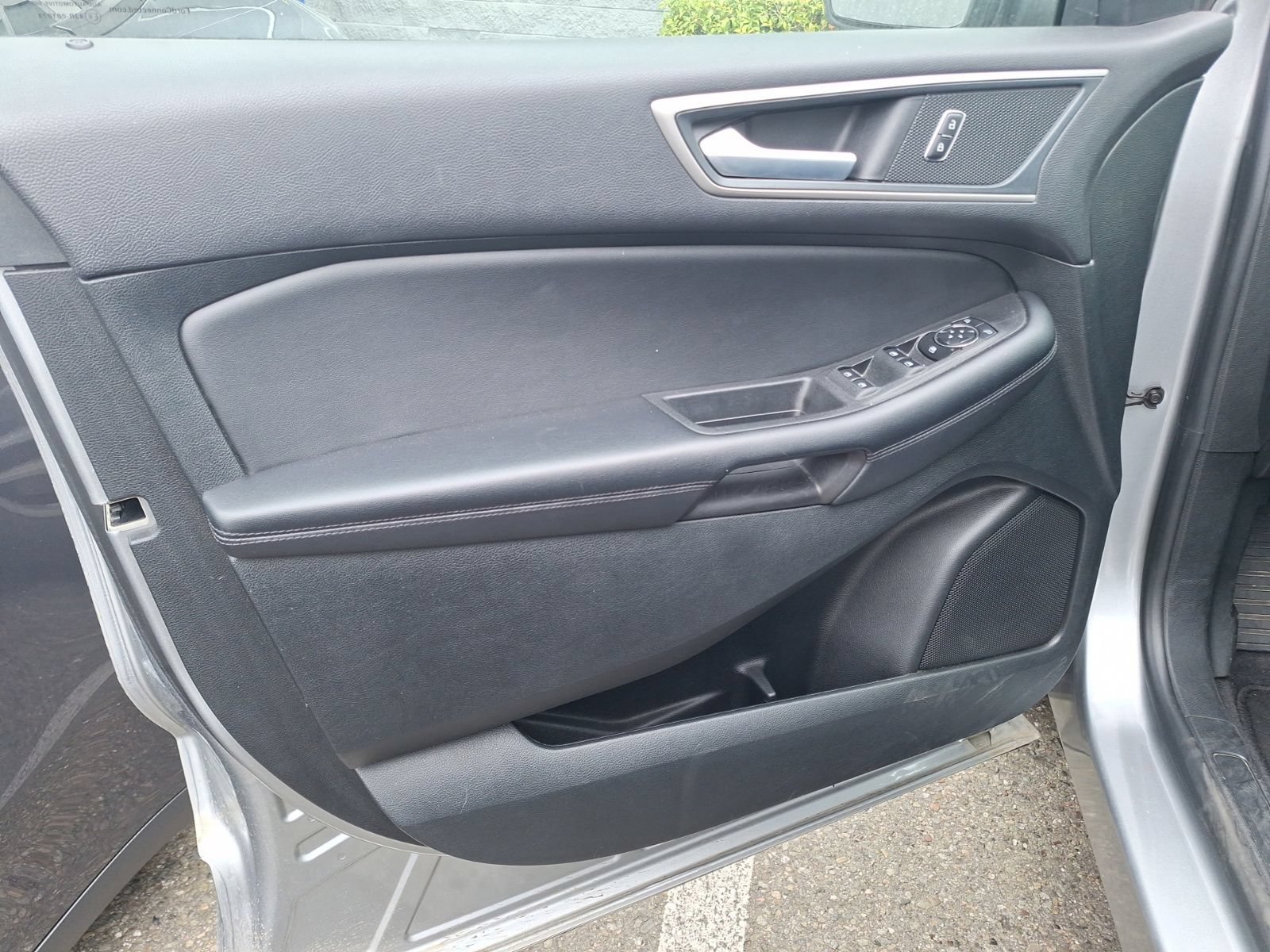 Certified 2024 Ford Edge SEL AWD/4WD image 11