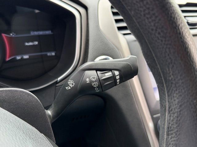 Certified 2020 Ford Fusion SE image 29